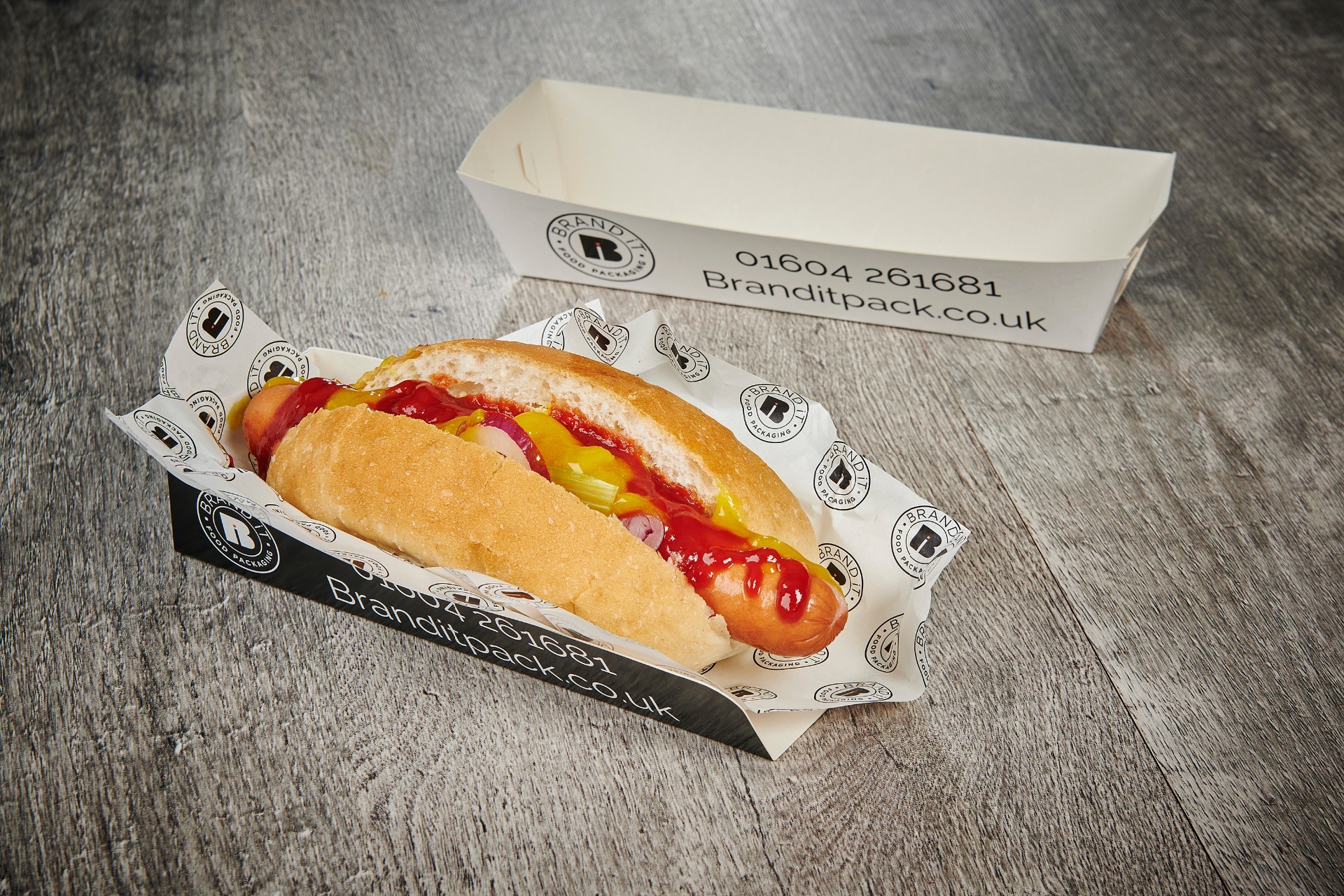 Branded flat pack hot dog trays